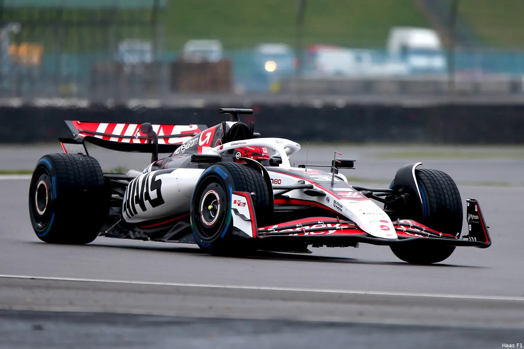 Official: This is the Haas VF-25 Ocon and Bearman will compete
